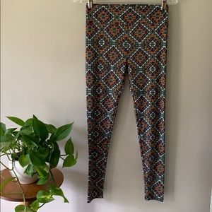 LuLaRoe leggings OS geometric pattern blue NWOT